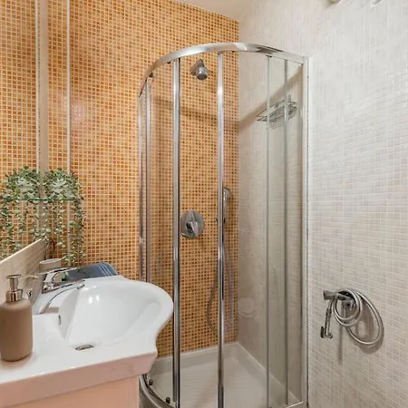 2p Vue Mer, Proche Gare Et Plages Apartment